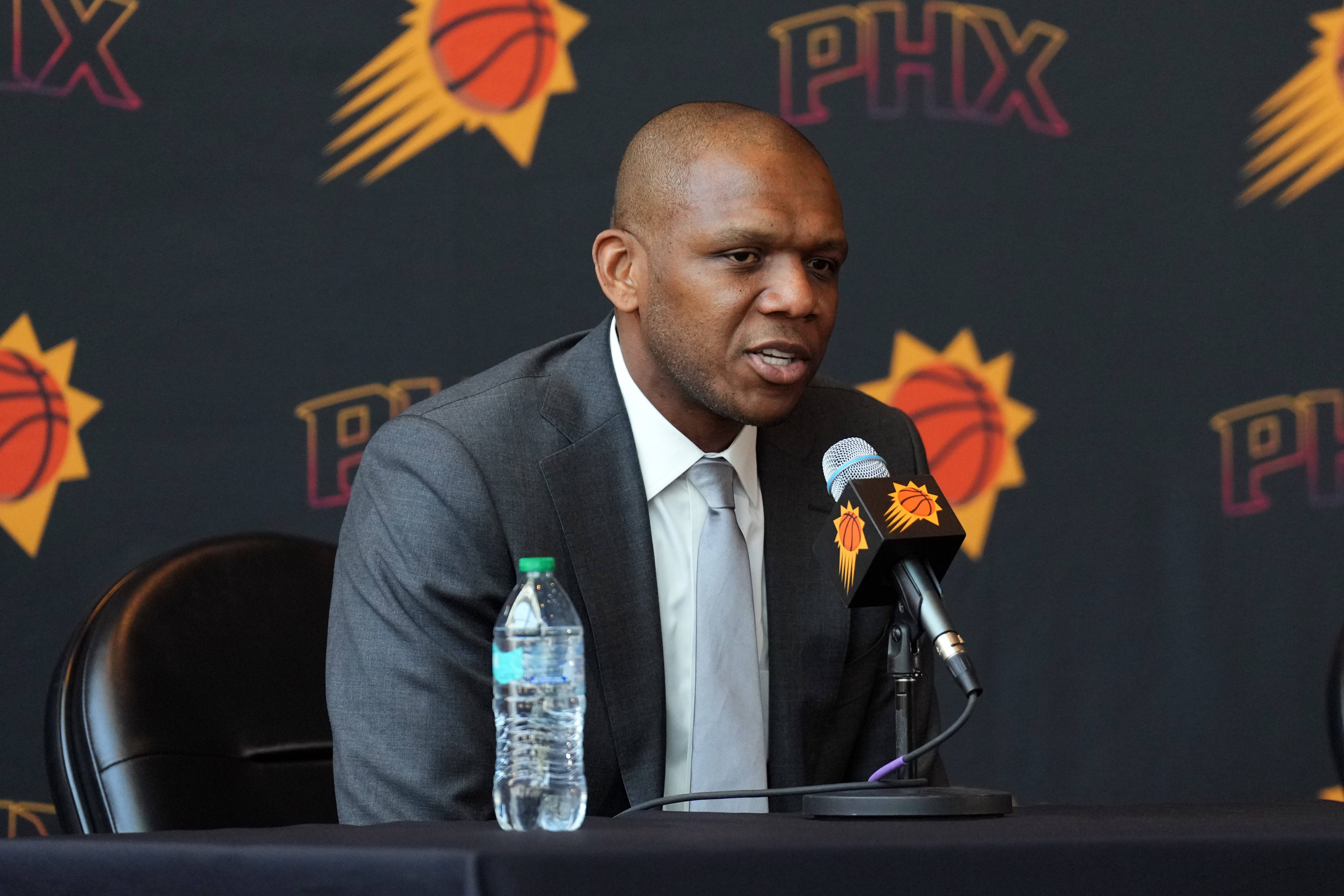 NBA: Phoenix Suns-Press Conference